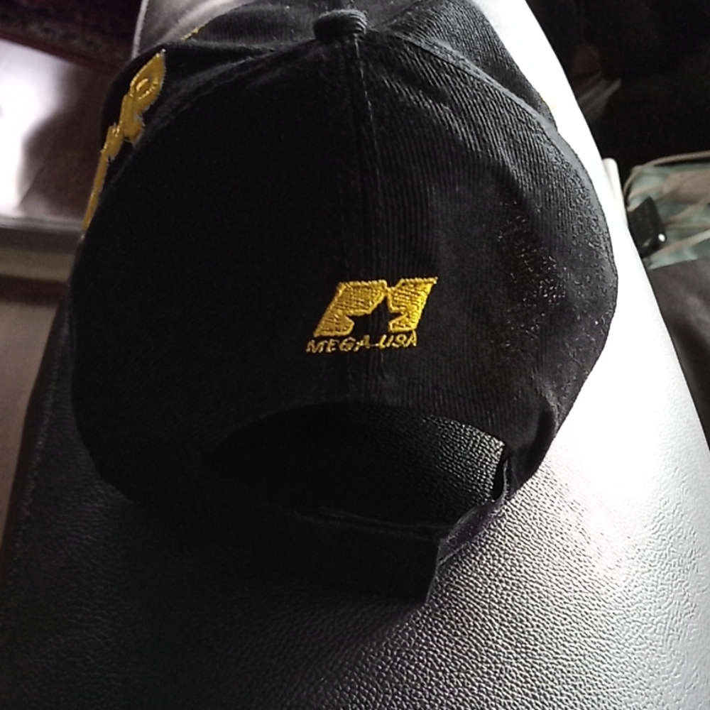 Men's Cap - Picture 2 of 3